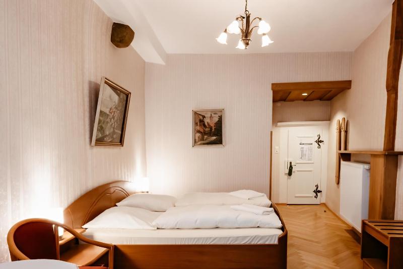 Standard Double Room image 1