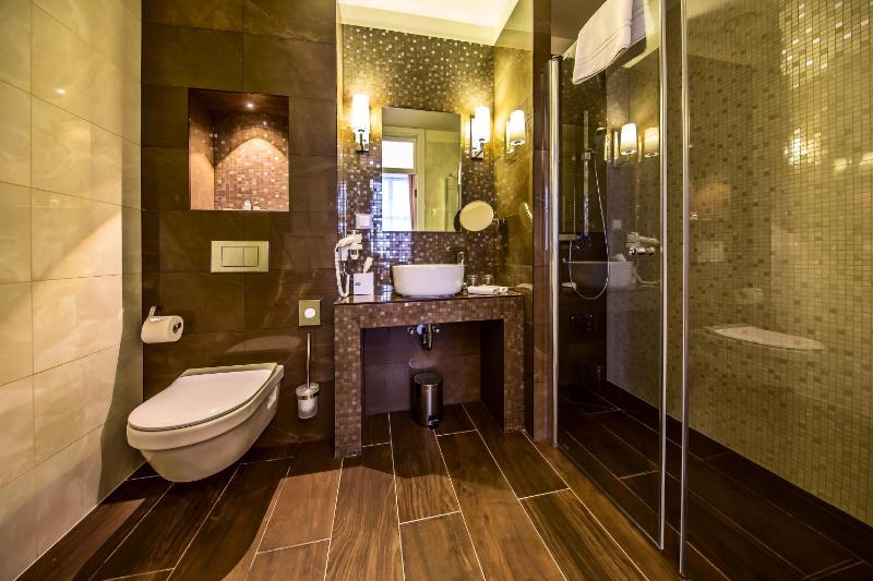 Prestige Suite image 2