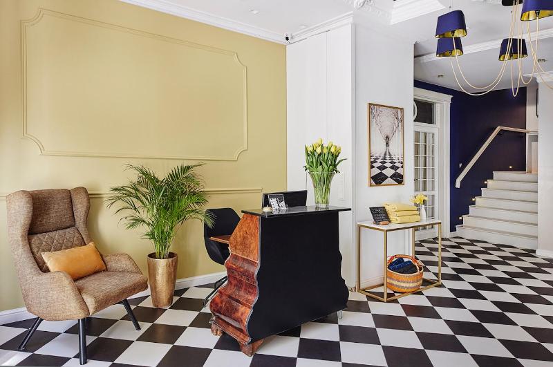 Double or Twin Room image 3