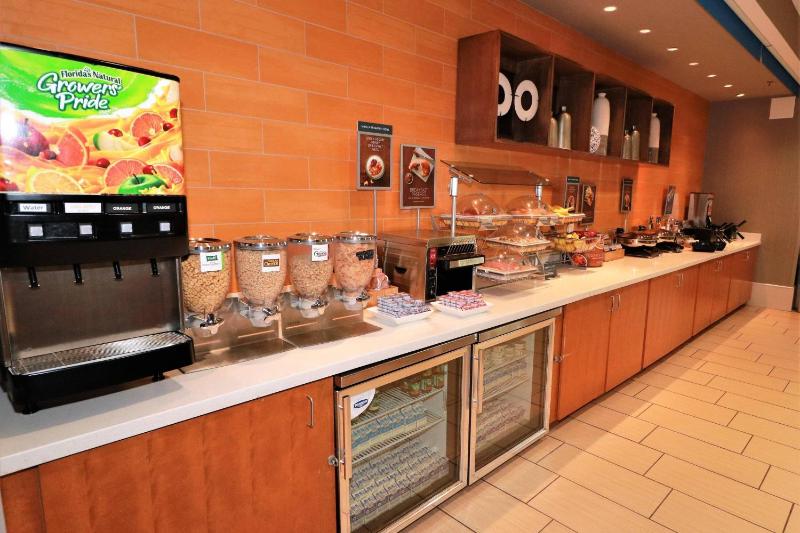 SpringHill Suites by Marriott San Antonio Alamo Plaza/Convention Center - image 15