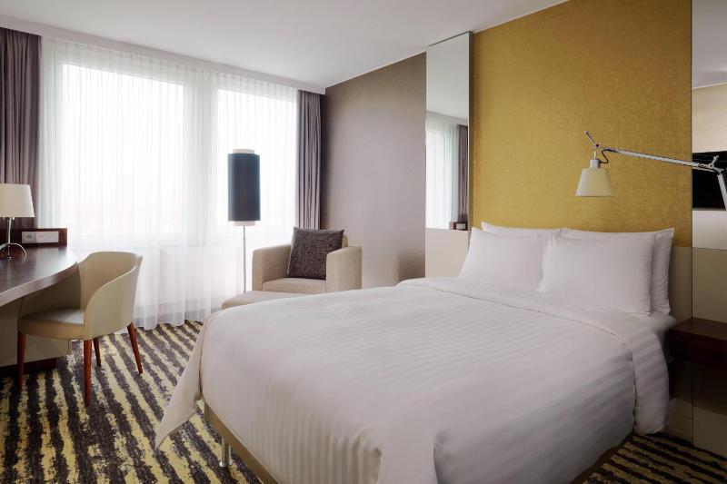 Single Room image 1
