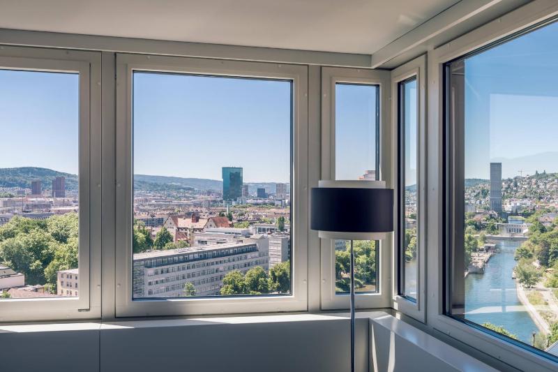 Junior Club Suite with Club Lounge Access image 4