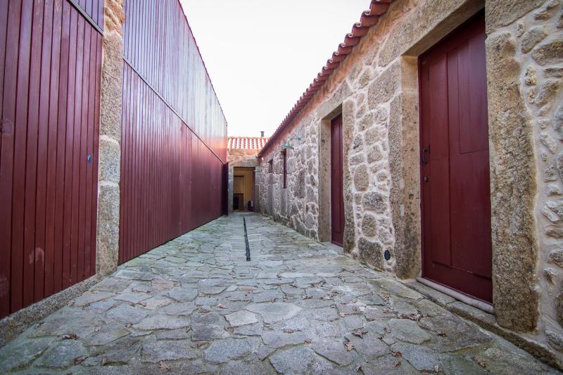 Five-Bedroom House image 3