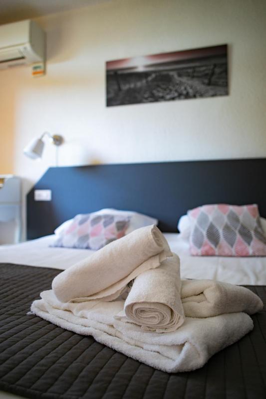 Quadruple Room image 4