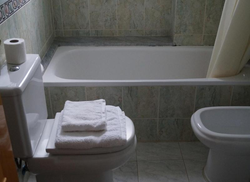 Standard One-Bedroom Apartment image 2