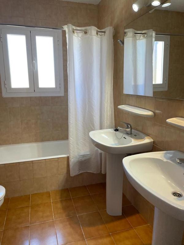 Two-Bedroom Apartment with Balcony image 3