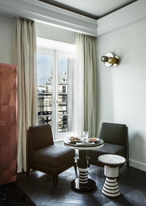 Deluxe Double Room image 3