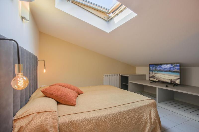 Economy Double or Twin Room - Attic image 1