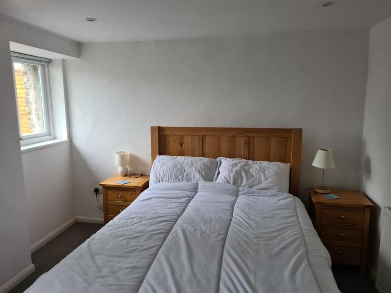 Three-Bedroom House image 2