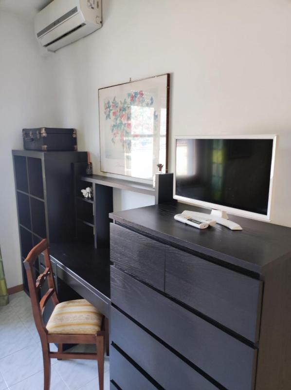 Standard Double Room image 3