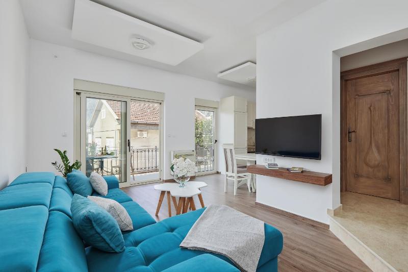 Stanisic Family Apartments - image 15
