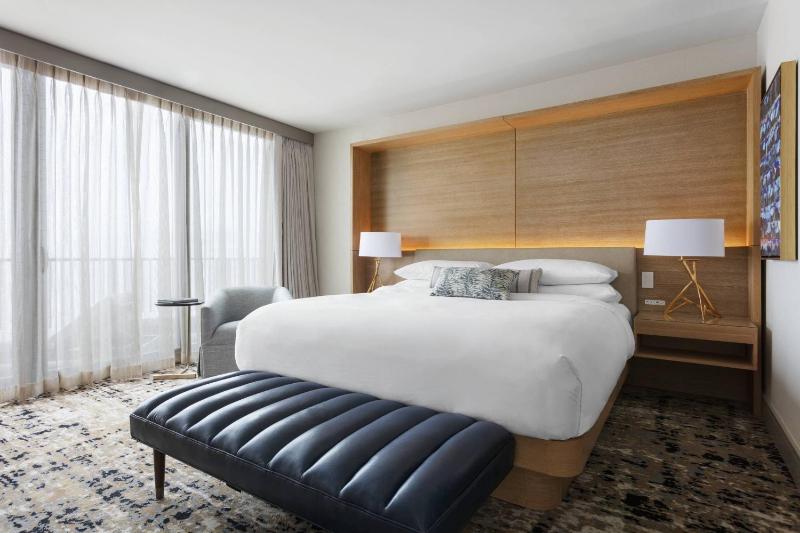 Marriott Virginia Beach Oceanfront Resort - image 5