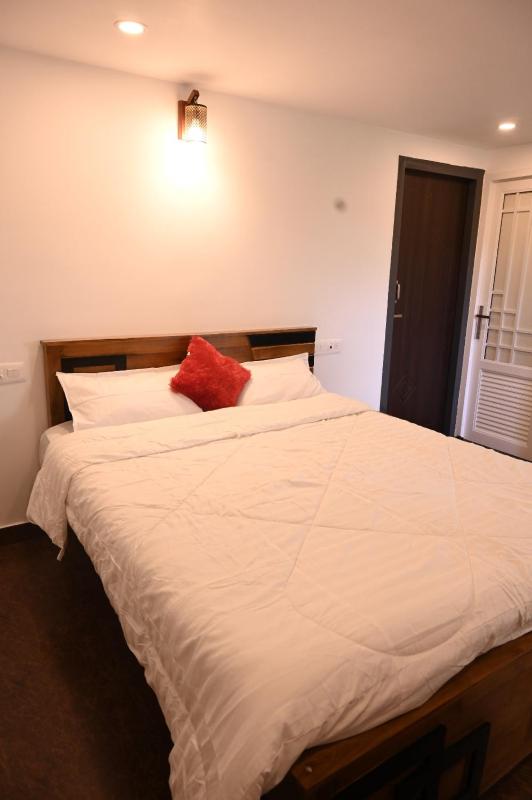 Moonglade Service Villa - image 10