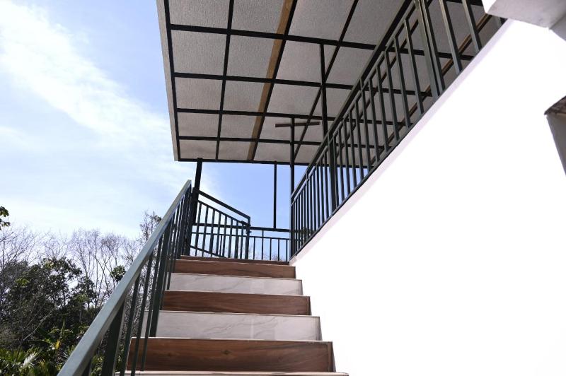 Moonglade Service Villa - image 12