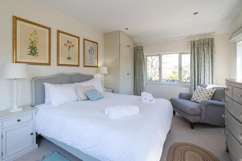 Winton Lodge - image 2
