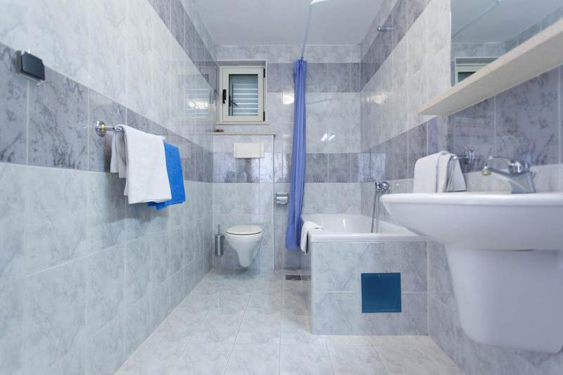 Two-Bedroom Apartment with Balcony and Sea View image 2