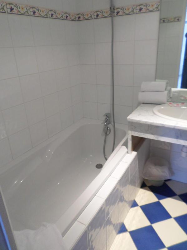 Junior Suite with Garden View image 4