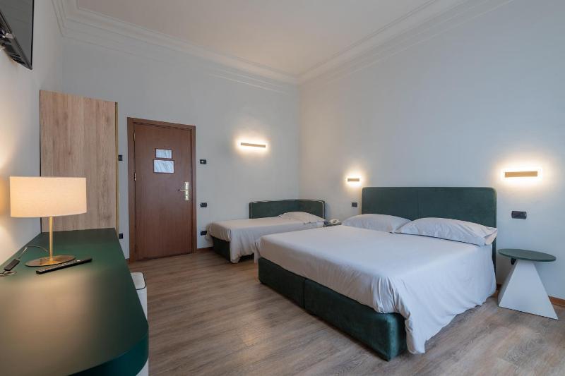 Standard Triple Room image 1