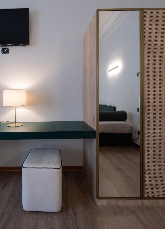 Standard Triple Room image 4