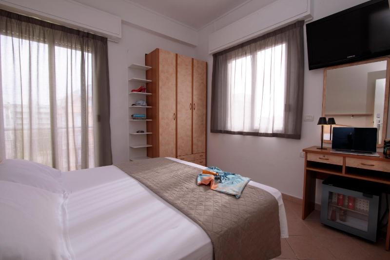 Comfort Double or Twin Room image 4