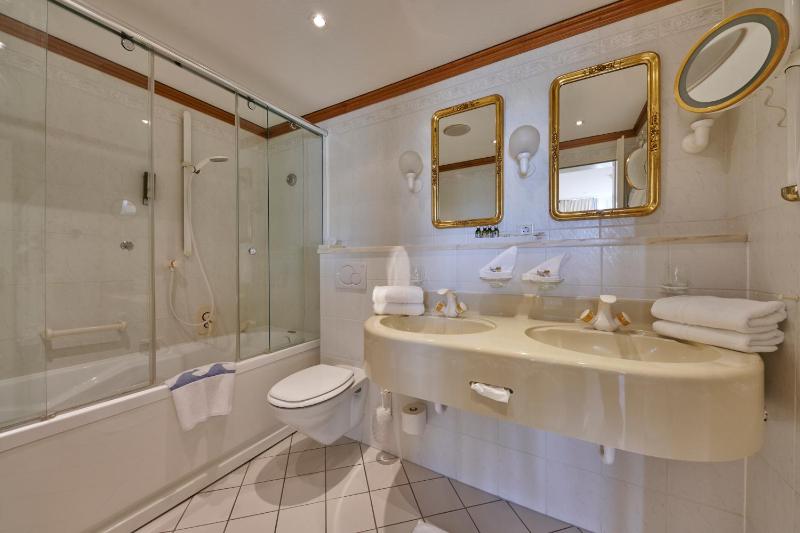 Standard Double Room image 1