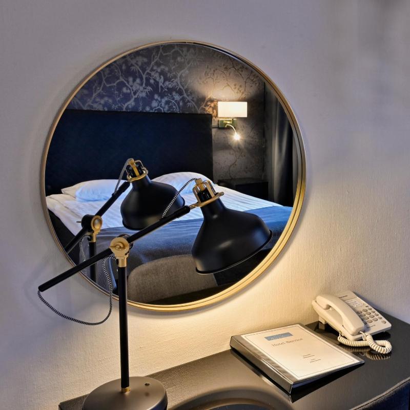 Standard Queen Room image 3