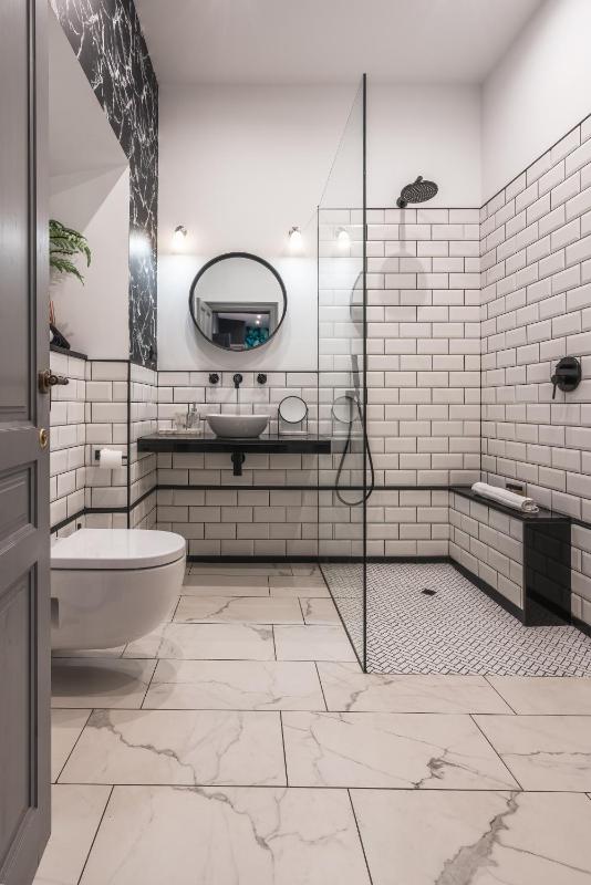 Superior Double or Twin Room image 4