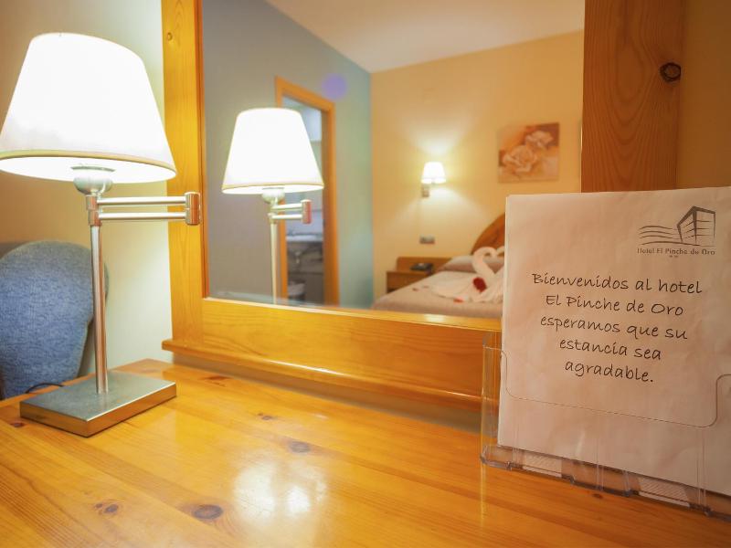 Romantic Double Room image 3