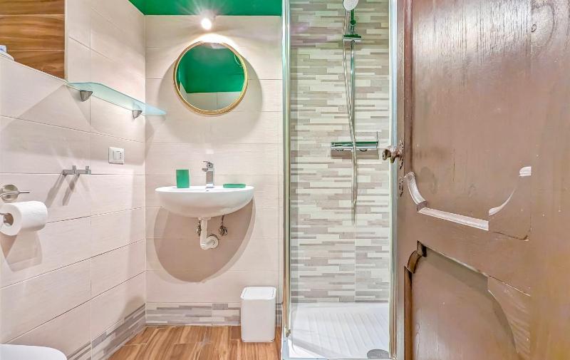 Deluxe Apartment image 3
