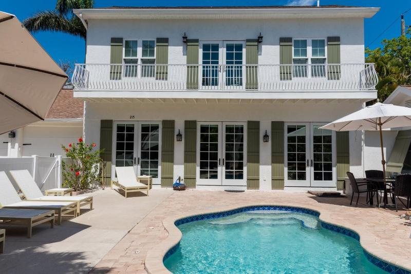 215 Spring Avenue Home Images