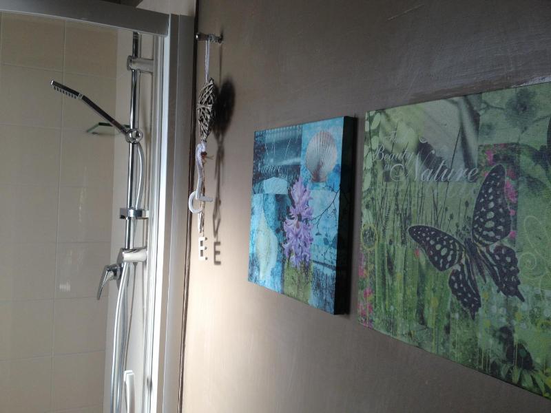 One-Bedroom Apartment (3 Adults) image 3