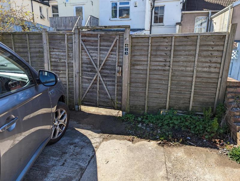 Five bed terrace family home Bristol w parking - image 20