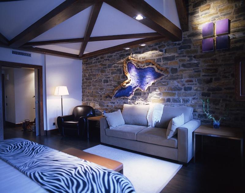 Double Room image 3