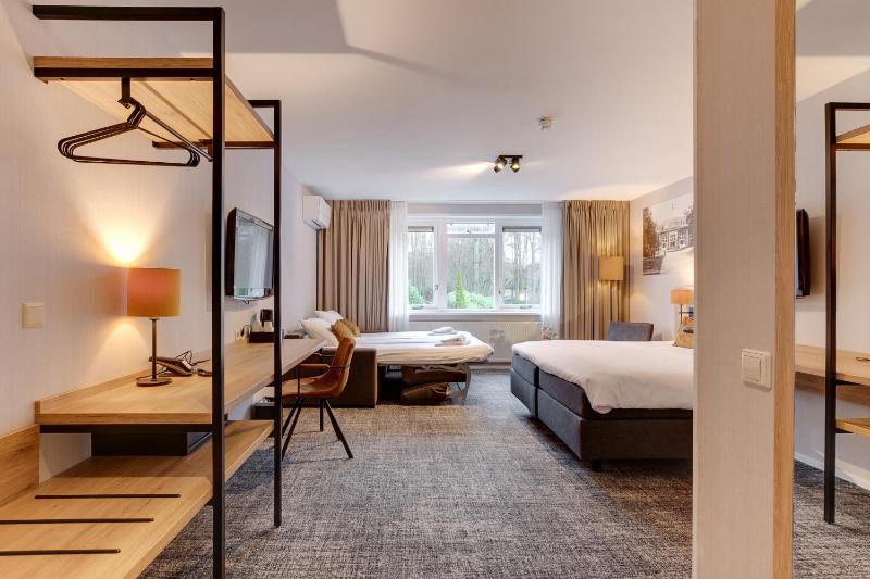 Double Room with Kingsize Bed image 3