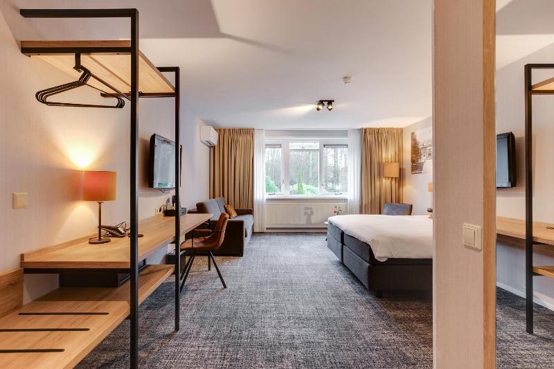 Double Room with Kingsize Bed image 1