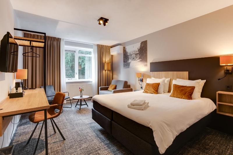 Double Room with Kingsize Bed image 1