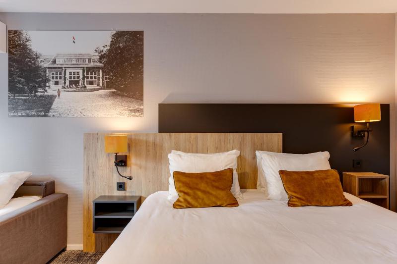 Double Room with Kingsize Bed image 3