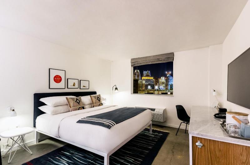 King Room - Disability Access/Non-Smoking image 2