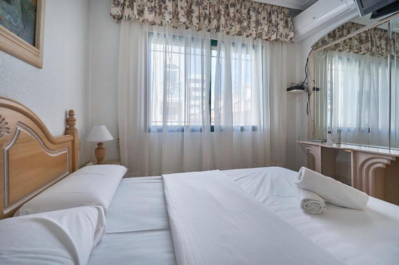 Espanhouse Playa Townhouse in La Zenia close to the beach - image 13