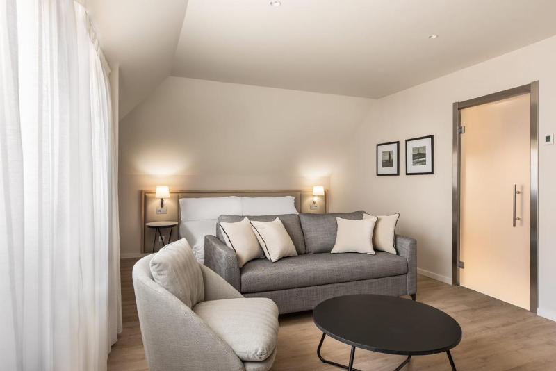 Premium Room image 3