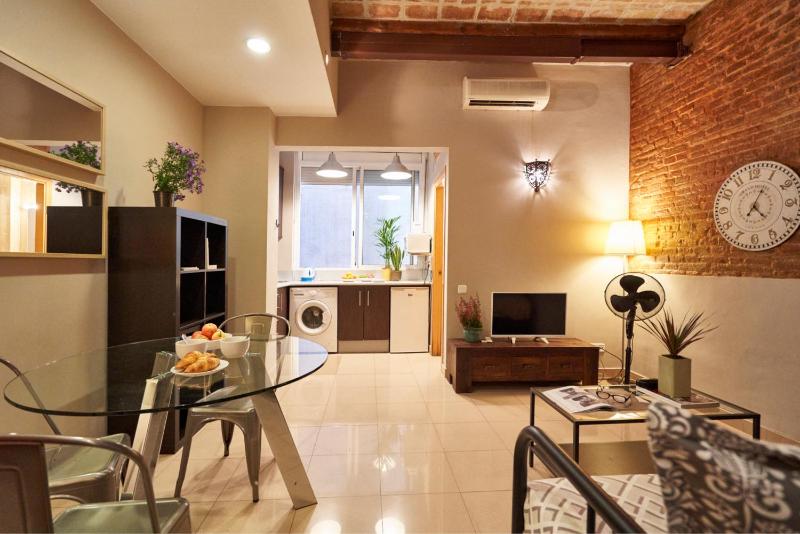 BeBarceloner Gracia Apartments- 1 bedroom - image 11