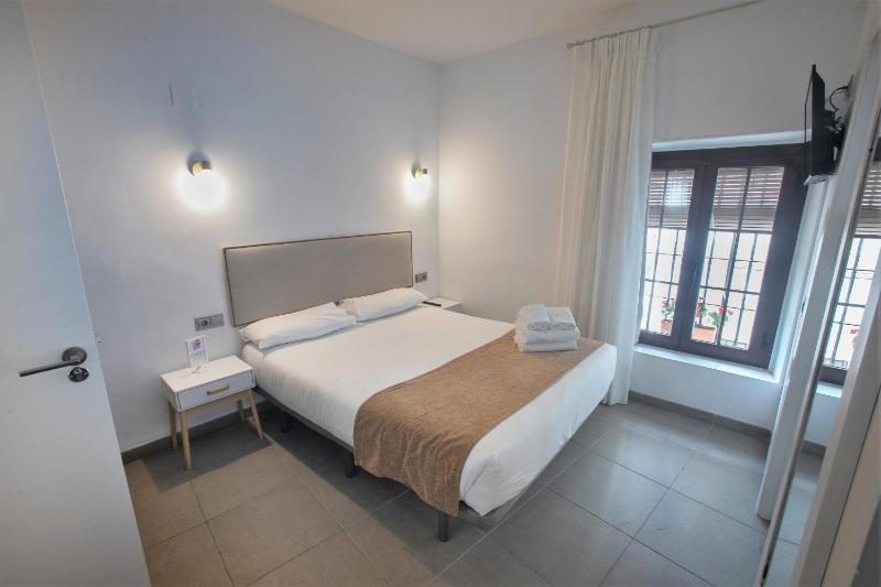 Quadruple Room image 1