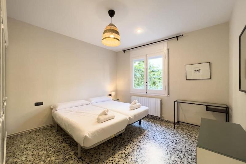 BeBarceloner Eixample Apartments - 3 bedrooms - image 1