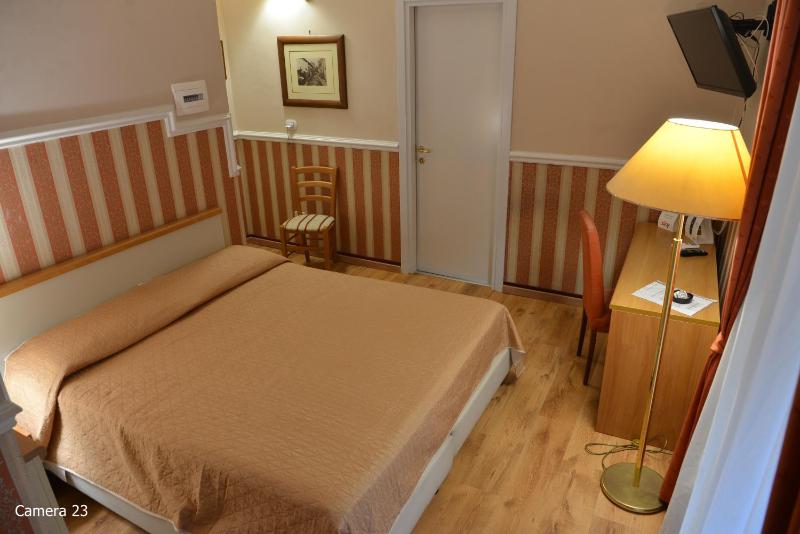 Economy Double or Twin Room image 2