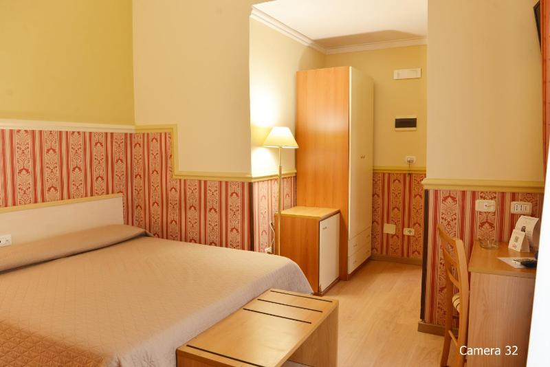 Catania Centro Rooms - image 10