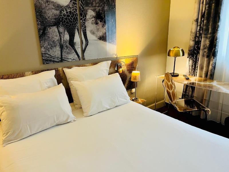 Classic Double Room image 1