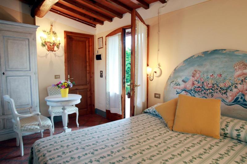 Standard Double Room image 1