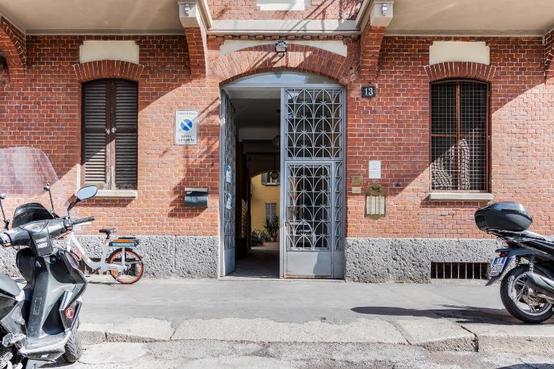 Lepontina Apartment - image 12
