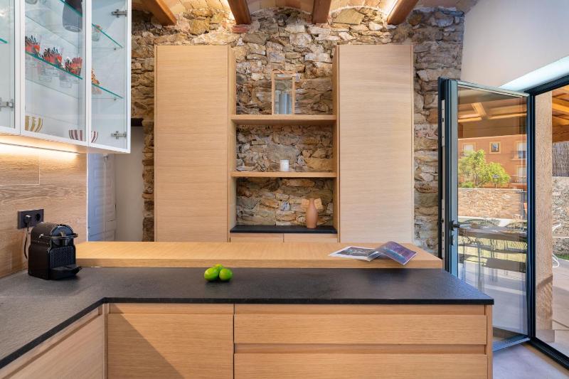 Casa Alegria Costa Brava - BY EMERALD STAY - image 3