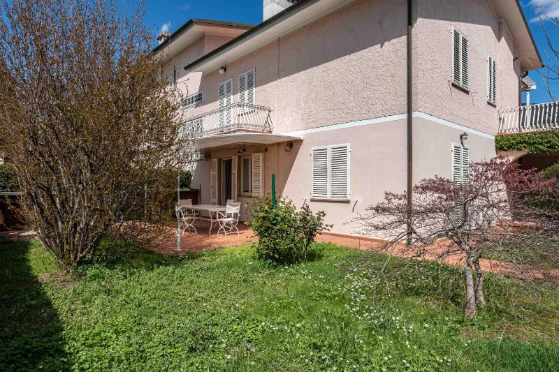 GuestHost - Ponte a Moriano Villa with Private Parking&Garden! - image 5